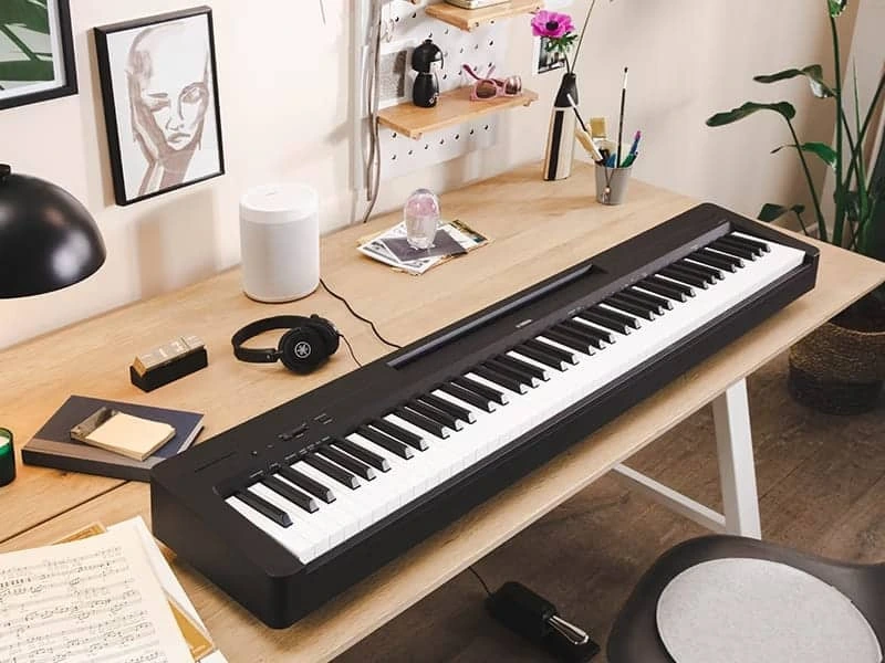 Yamaha P225