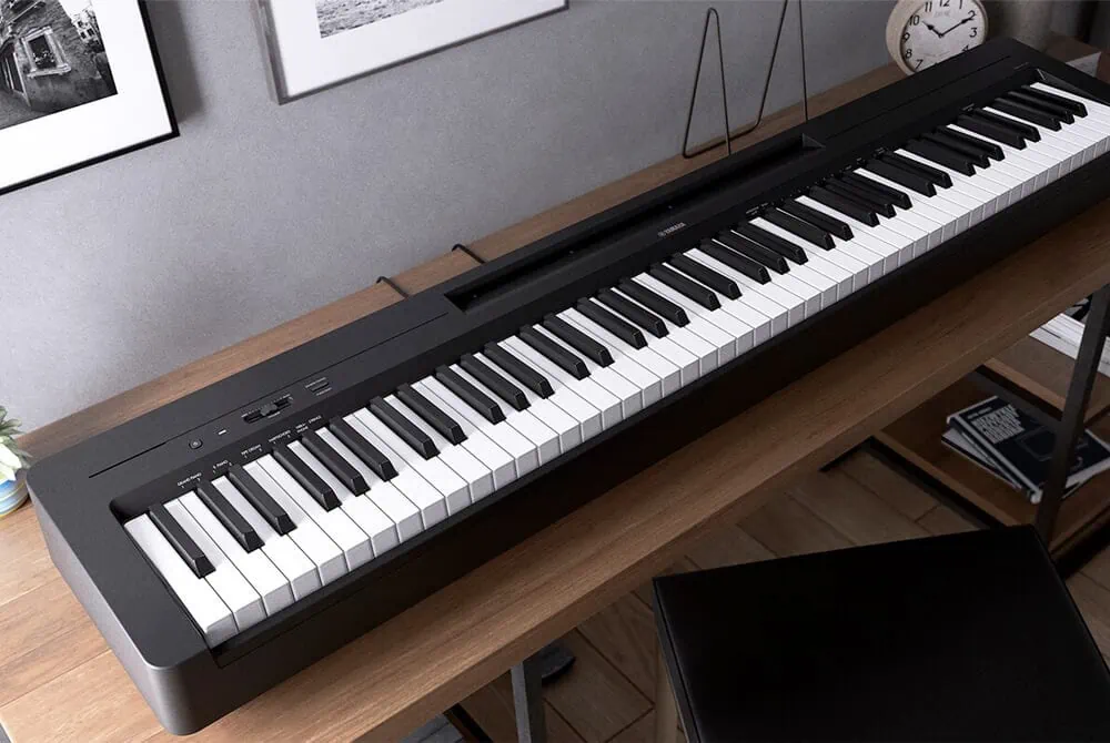 Yamaha P-145